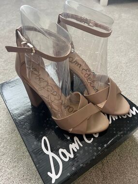 Sam Edelman Yancy Nude Crisscross Block Heel Sandals with Ankle Strap